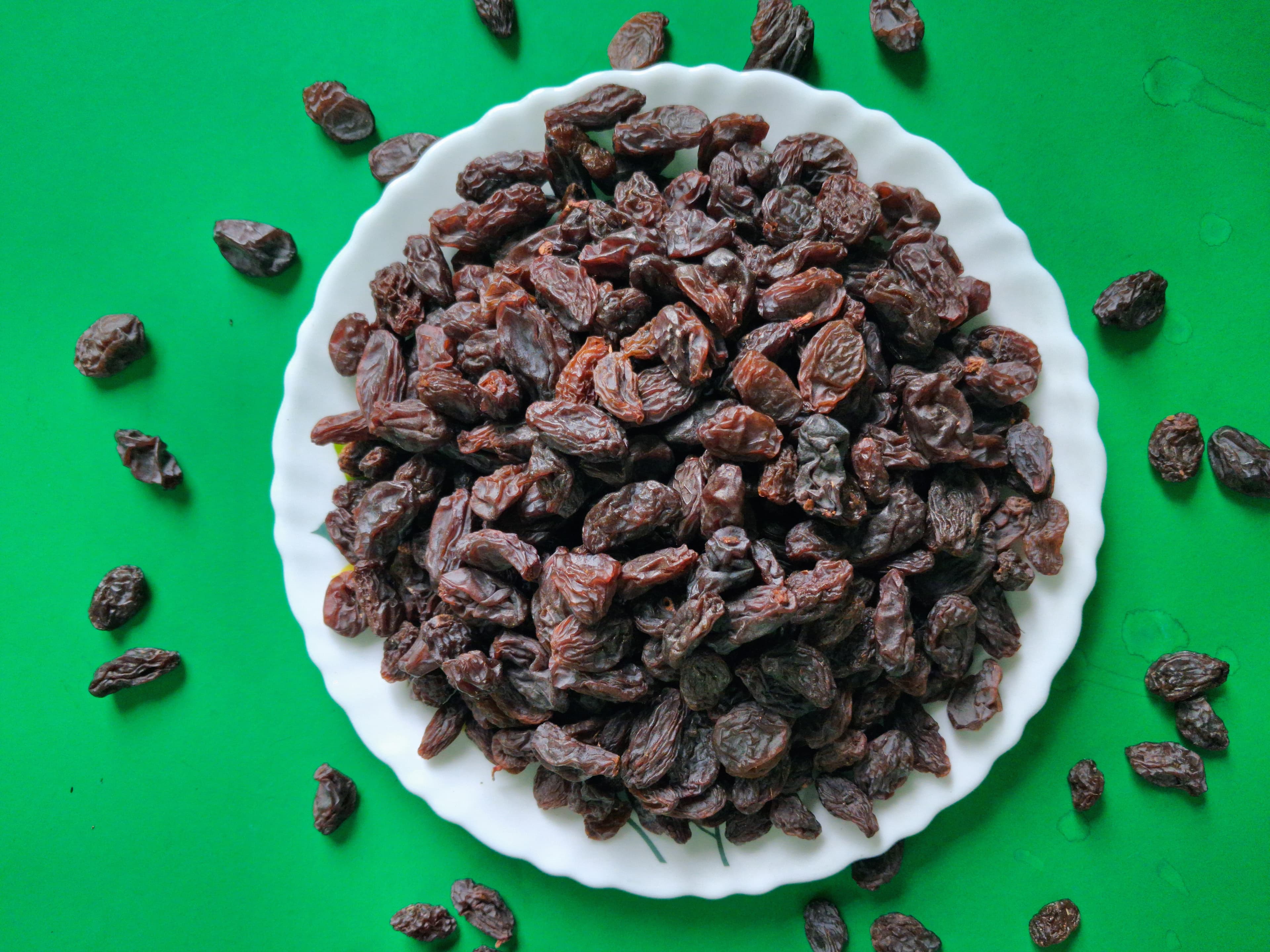 Brown Raisins